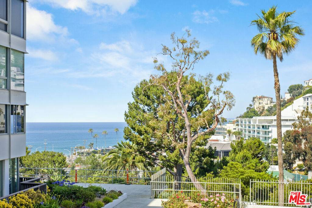 17352 W Sunset BLVD #106, Pacific Palisades, CA 90272