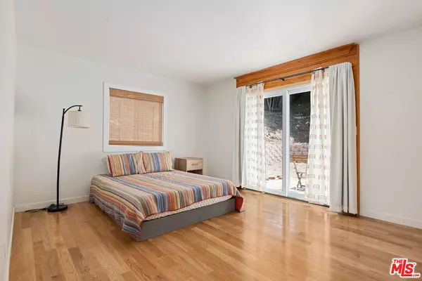 Ventura, CA 93001,2942 Apache AVE