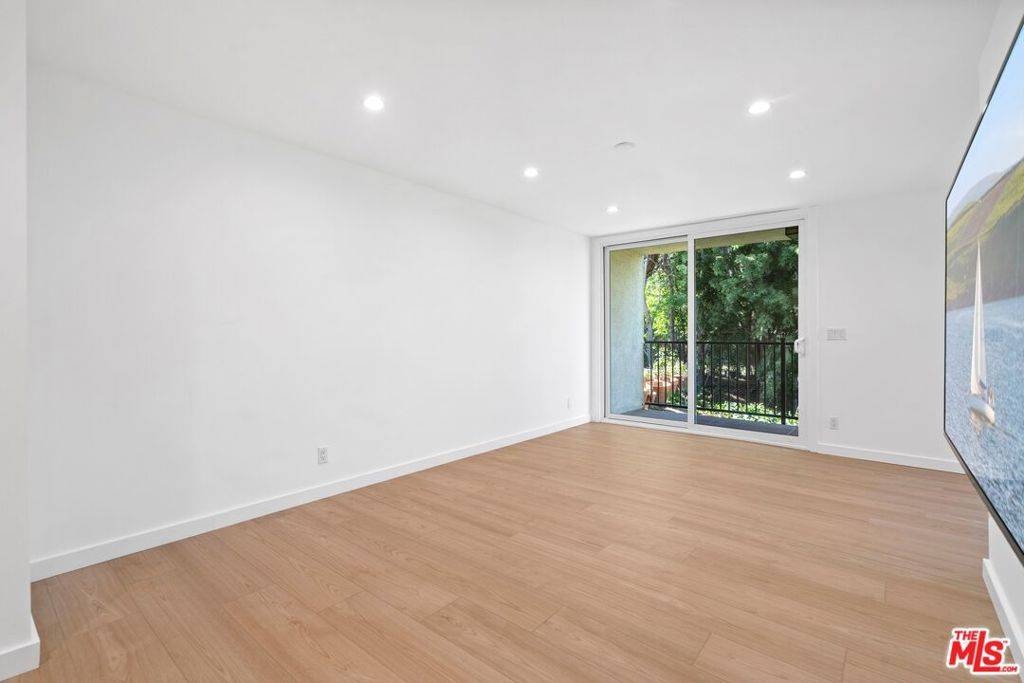 Malibu, CA 90265,23901 Civic Center WAY #126