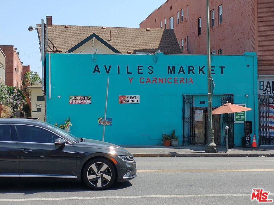 3052 W 7th ST, Los Angeles, CA 90005