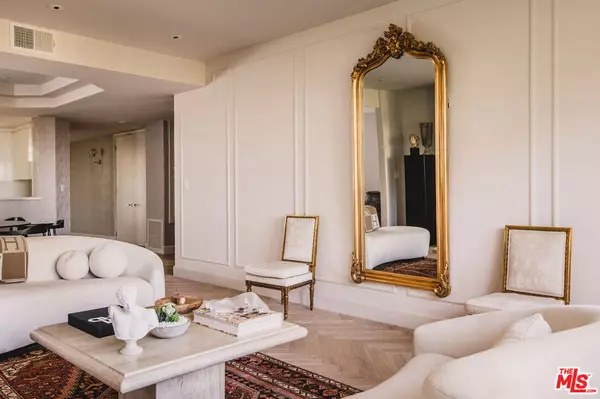 Los Angeles, CA 90067,2122 Century Park LN #314