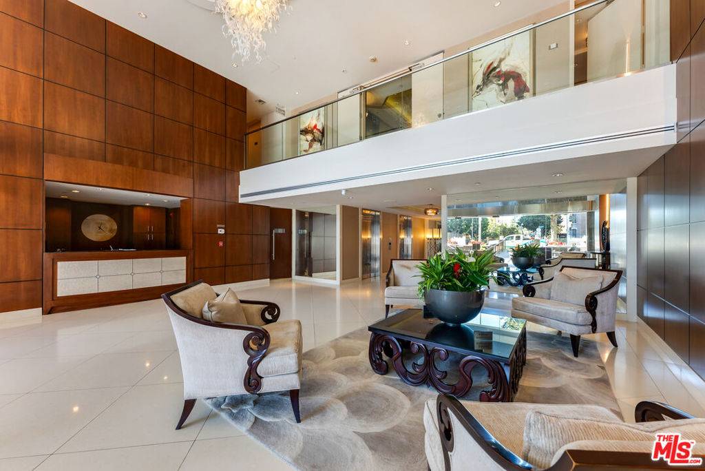 Los Angeles, CA 90024,10551 Wilshire BLVD #1002