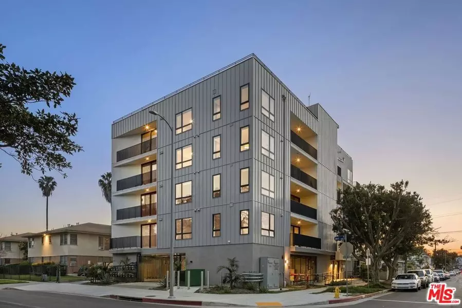4506 Dockweiler #202, Los Angeles, CA 90019