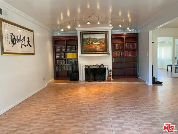 Rowland Heights, CA 91748,2362 Cuatro DR