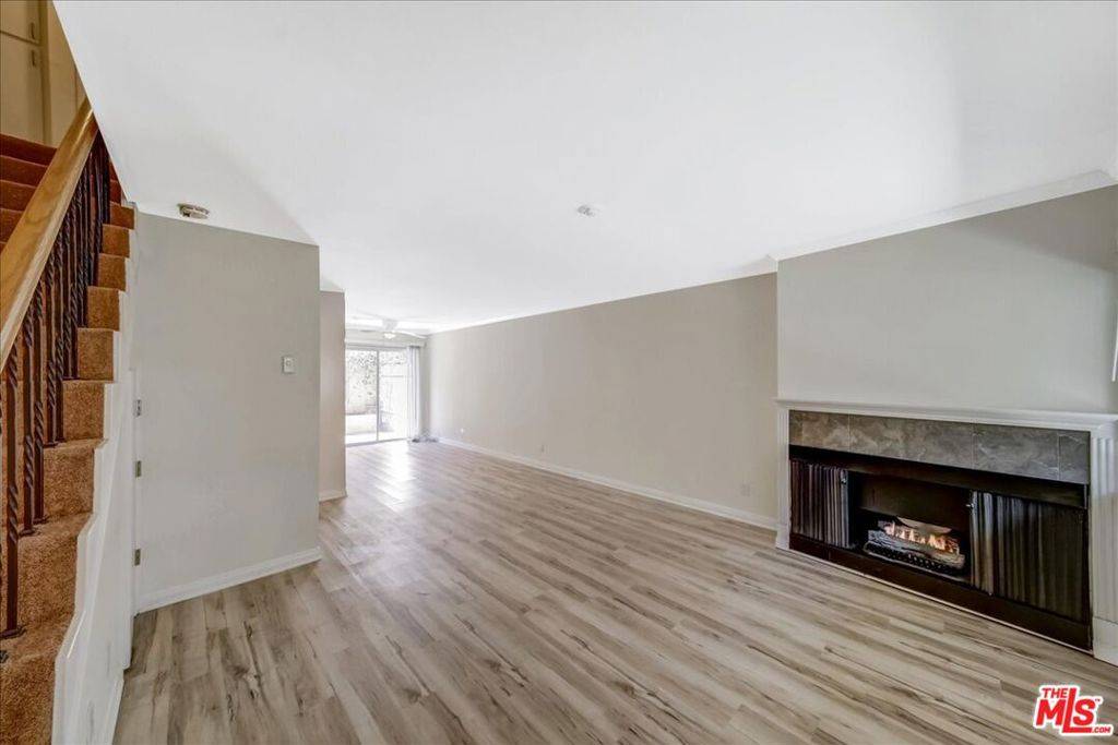 Redondo Beach, CA 90278,1916 Bataan RD #2