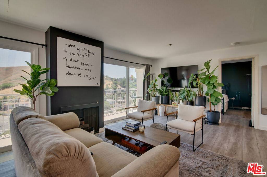 4750 Templeton ST #1314, Los Angeles, CA 90032