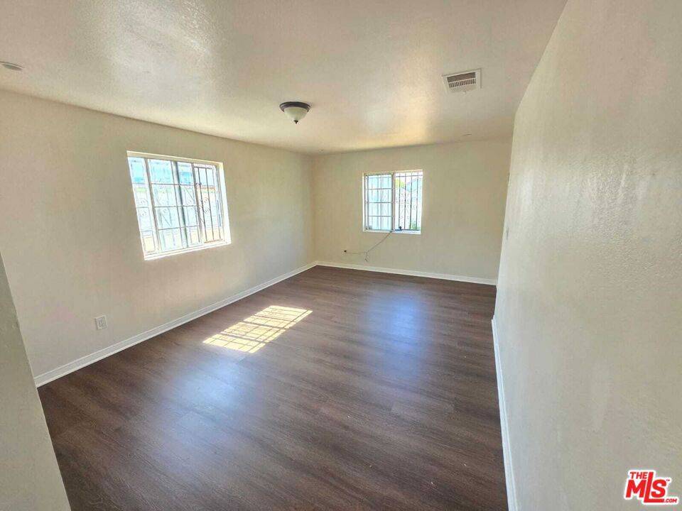 Los Angeles, CA 90047,1413 W 99th ST