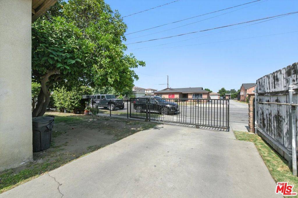 South El Monte, CA 91733,2458 Tamora AVE