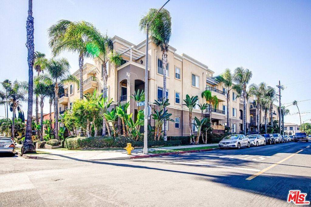 Los Angeles, CA 90004,4568 W 1st ST #307