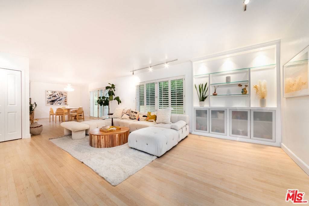 933 17th ST #14, Santa Monica, CA 90403