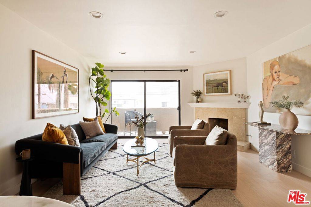 Playa Del Rey, CA 90293,328 Culver BLVD #A