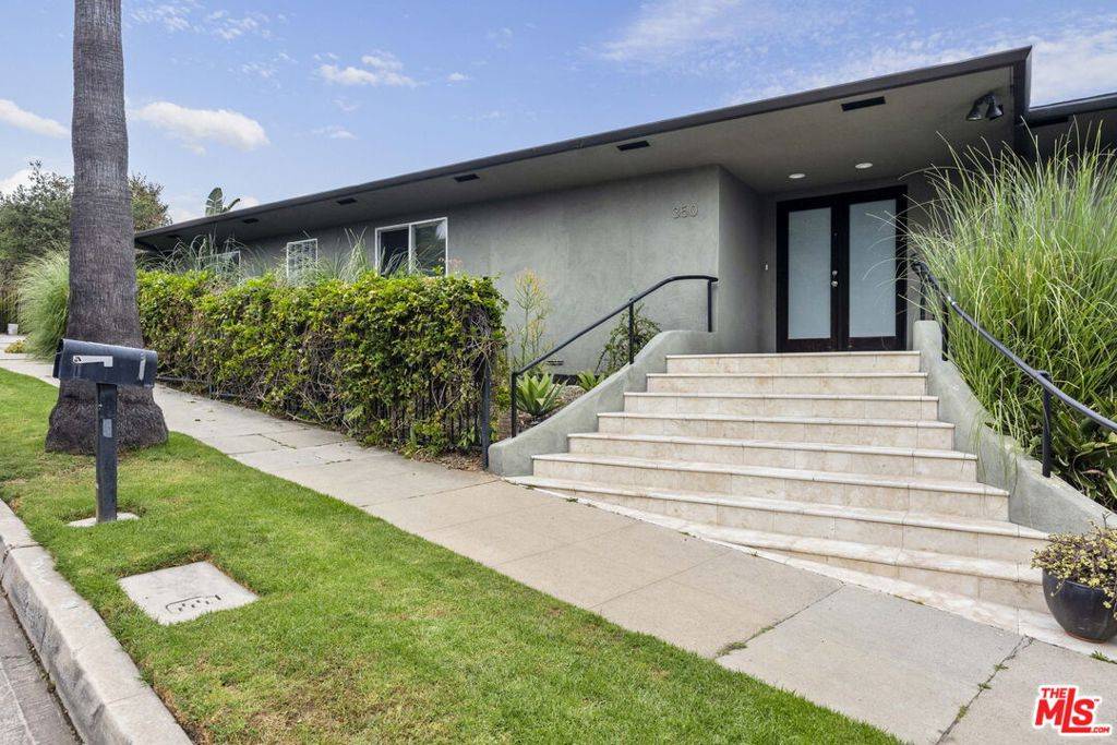 350 Chautauqua BLVD, Pacific Palisades, CA 90272