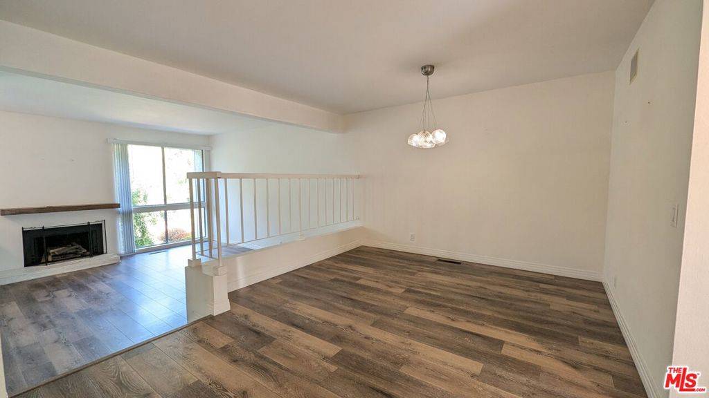 Pacific Palisades, CA 90272,1696 Palisades DR