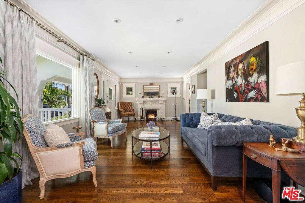 Los Angeles, CA 90004,536 N Gower ST