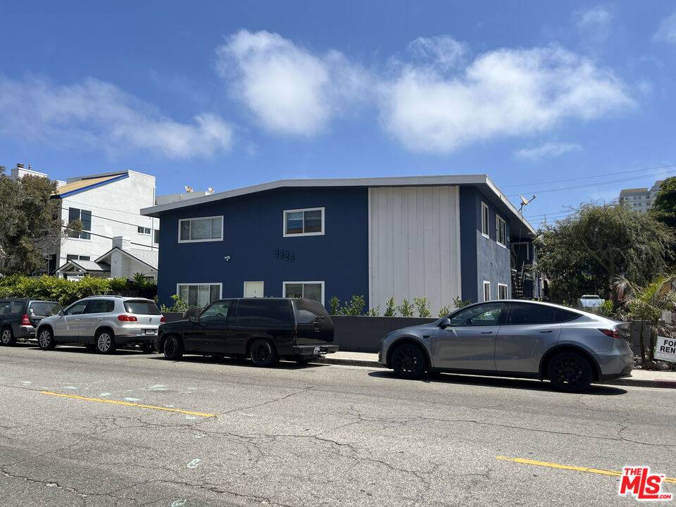 101 Catamaran (#3, 4, 5, 6) ST, Marina Del Rey, CA 90292