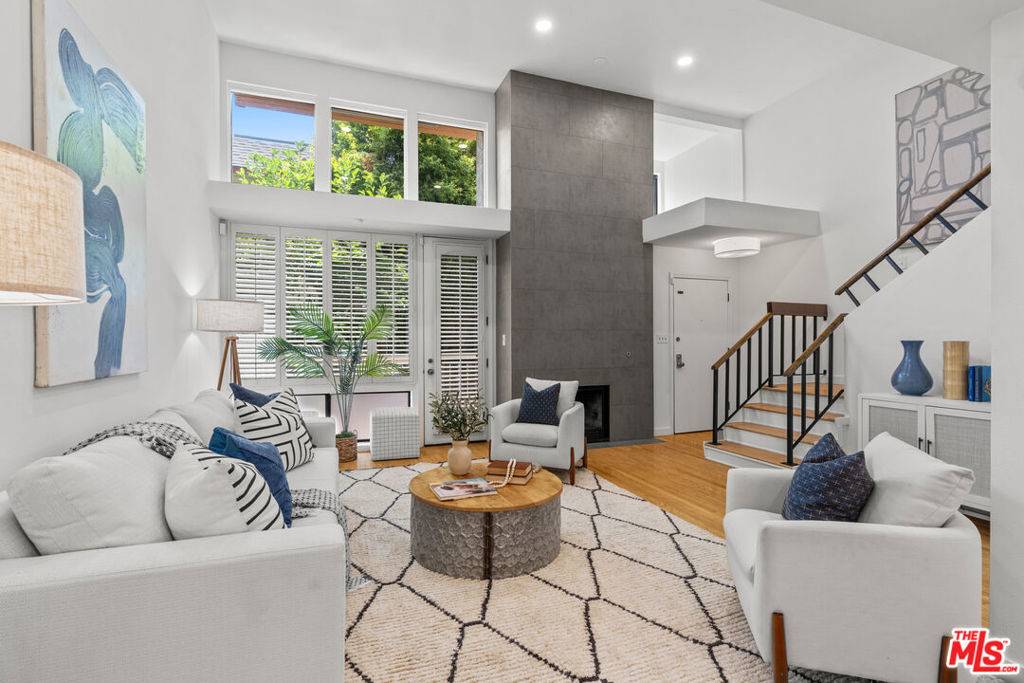 1705 S Westgate AVE #2, Los Angeles, CA 90025