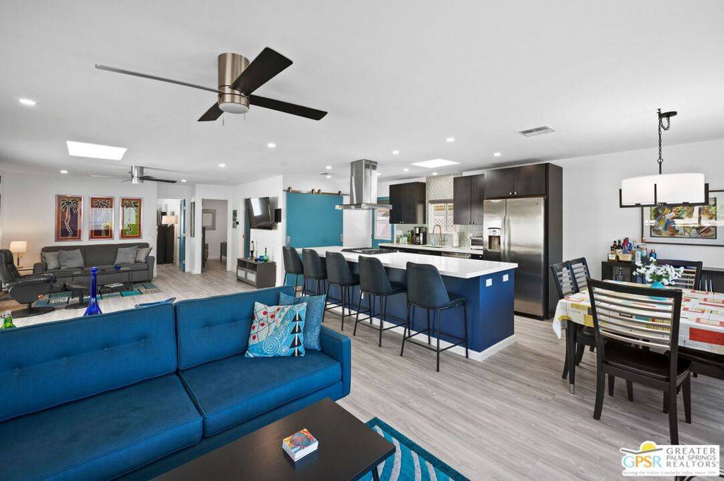 Palm Springs, CA 92264,240 Los Pinos DR