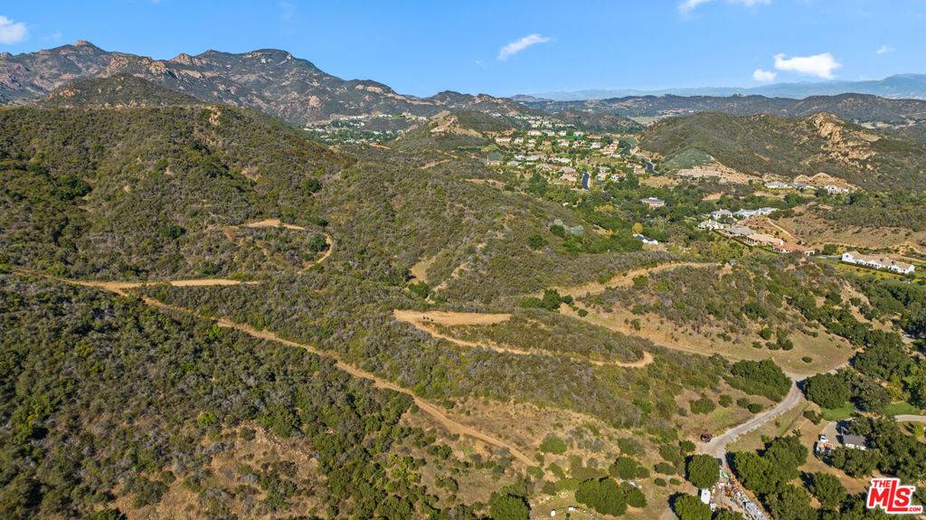 Thousand Oaks, CA 91360,622 E Carlisle RD