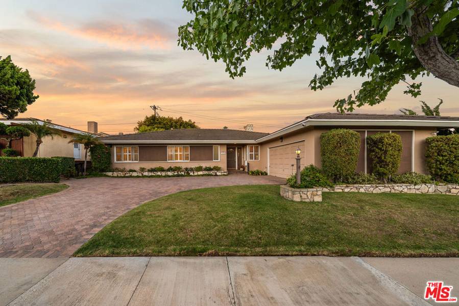 5124 S Corning AVE, Los Angeles, CA 90056