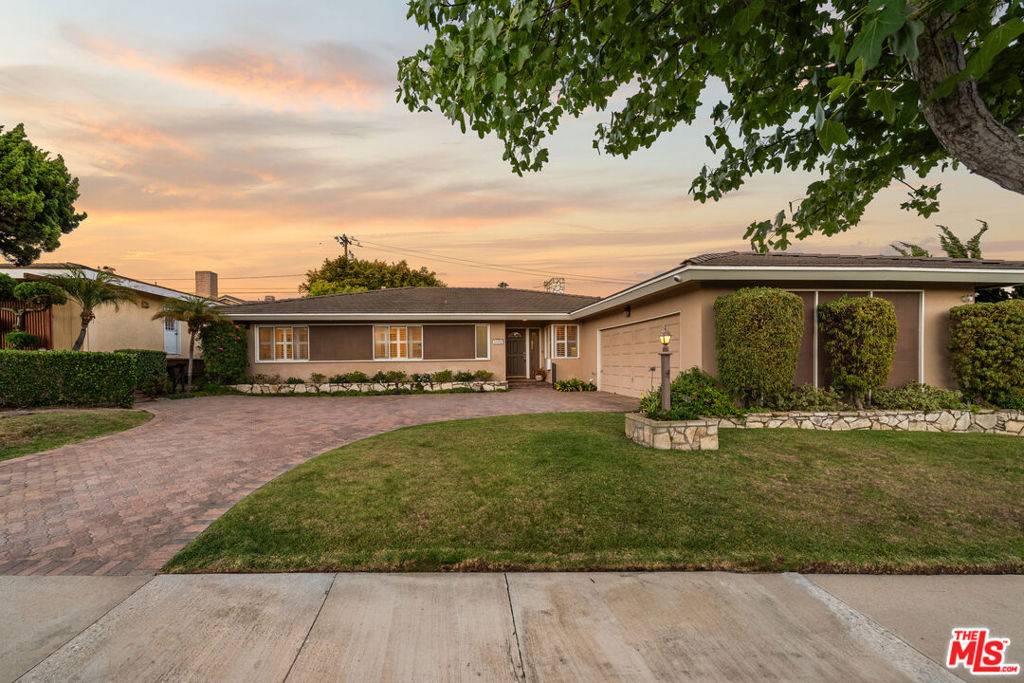 5124 S Corning AVE, Los Angeles, CA 90056