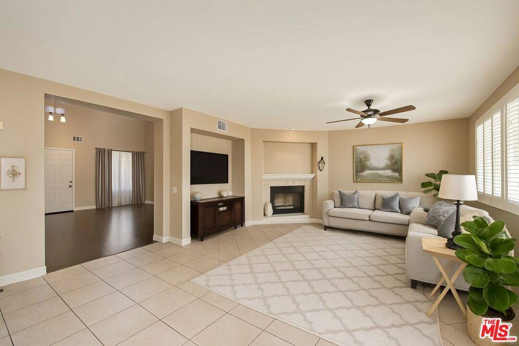 Corona, CA 92879,1244 Tesoro WAY