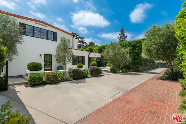 Sherman Oaks, CA 91401,14226 Chandler BLVD