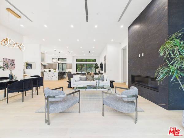 4637 Dunas LN, Tarzana, CA 91356