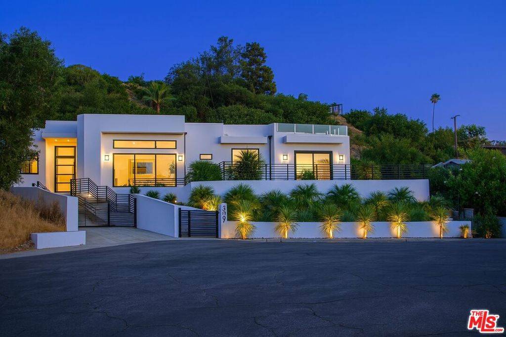 Tarzana, CA 91356,4637 Dunas LN