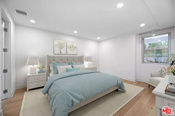 Pacific Palisades, CA 90272,17325 Castellammare DR #101