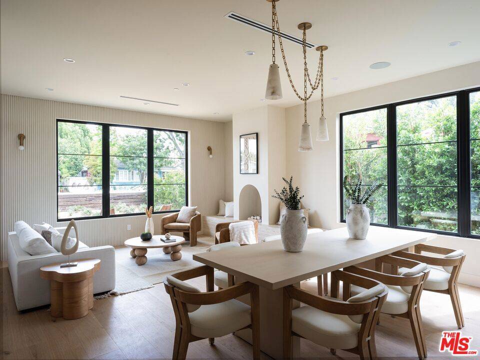 Valley Village, CA 91607,11746 La Maida ST