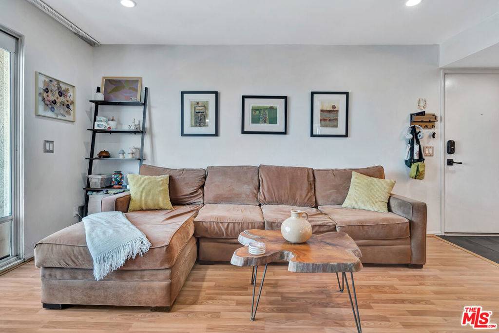 Long Beach, CA 90813,801 Pine AVE #312