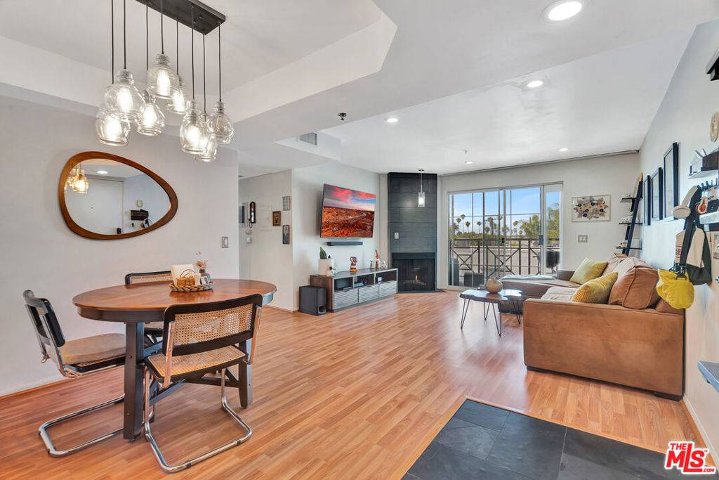 801 Pine AVE #312, Long Beach, CA 90813