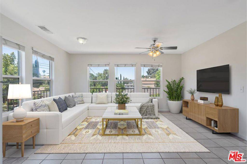 4821 Topanga Canyon BLVD, Woodland Hills, CA 91364