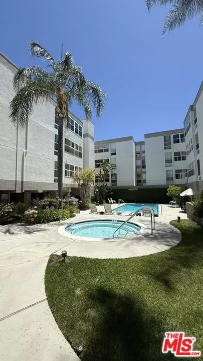 Sherman Oaks, CA 91423,14144 Dickens ST #122