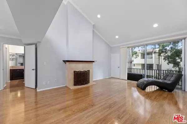 5325 Newcastle AVE #338, Encino, CA 91316