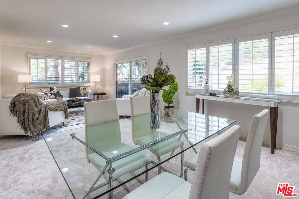 6700 Hillpark DR #204, Los Angeles, CA 90068