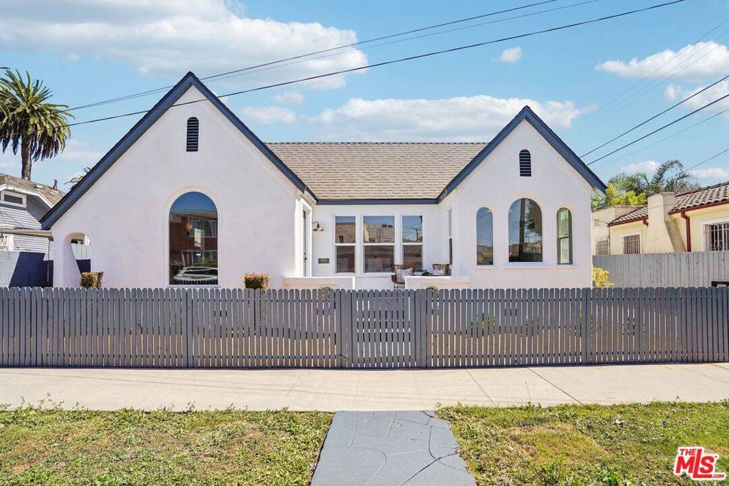 4438 W 28th ST, Los Angeles, CA 90016