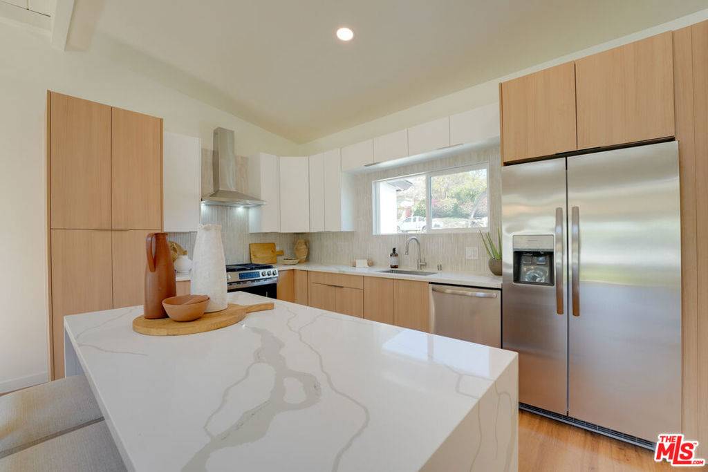 San Diego, CA 92109,1981 Wilbur AVE