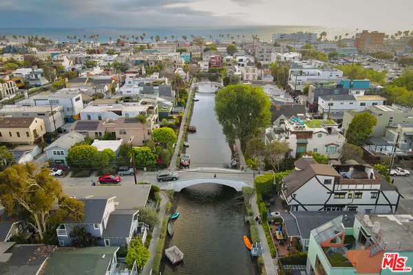 Venice, CA 90291,416 Carroll Canal