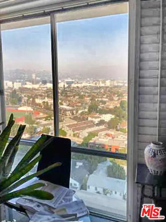 Los Angeles, CA 90067,2170 Century Park East #1611