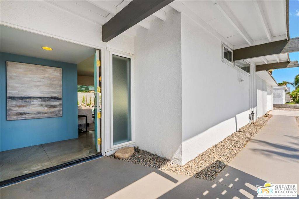 Palm Springs, CA 92262,2223 N Magnolia RD