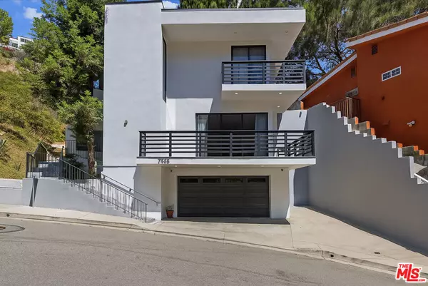 2646 Rinconia DR, Los Angeles, CA 90068