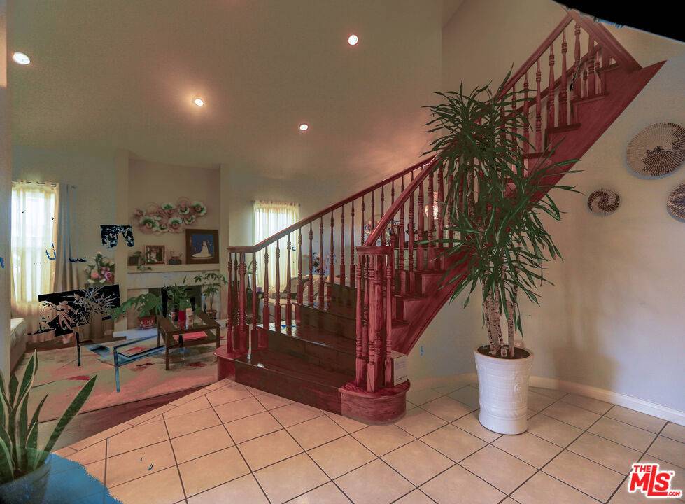 Montebello, CA 90640,1321 Cuesta WAY