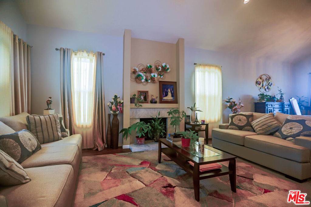 Montebello, CA 90640,1321 Cuesta WAY