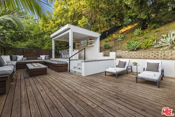Studio City, CA 91604,3873 Berry DR
