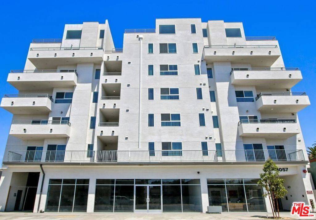3057 W Pico BLVD #203, Los Angeles, CA 90006