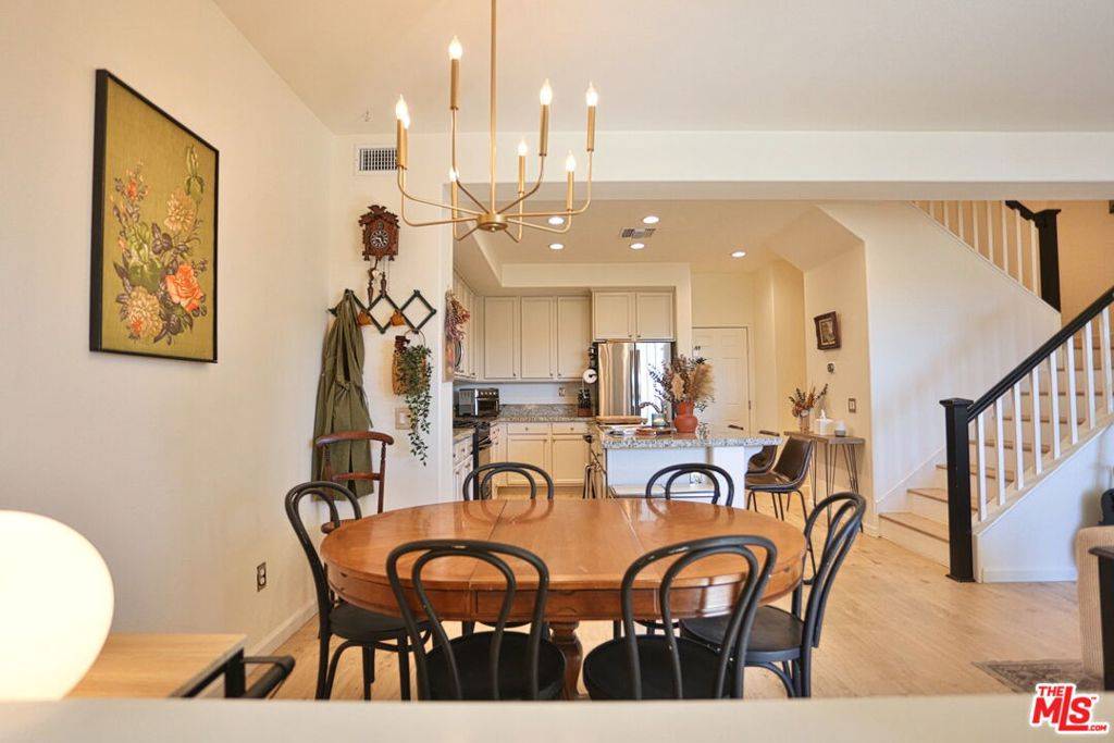 Valencia, CA 91354,28682 Pietro DR
