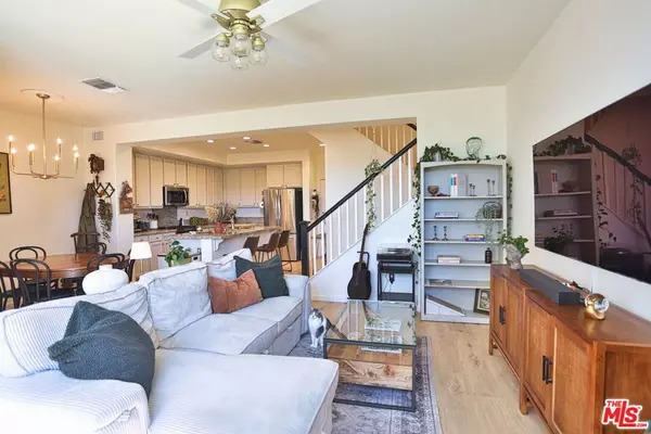 Valencia, CA 91354,28682 Pietro DR