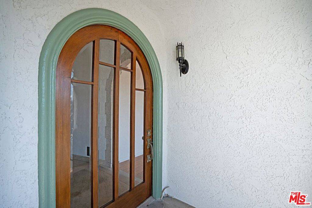 Los Angeles, CA 90065,1901 KEMPER ST