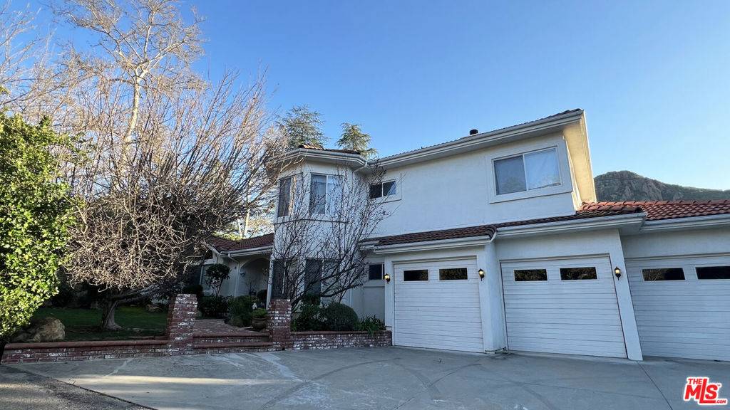 Agoura Hills, CA 91301,29934 Triunfo DR